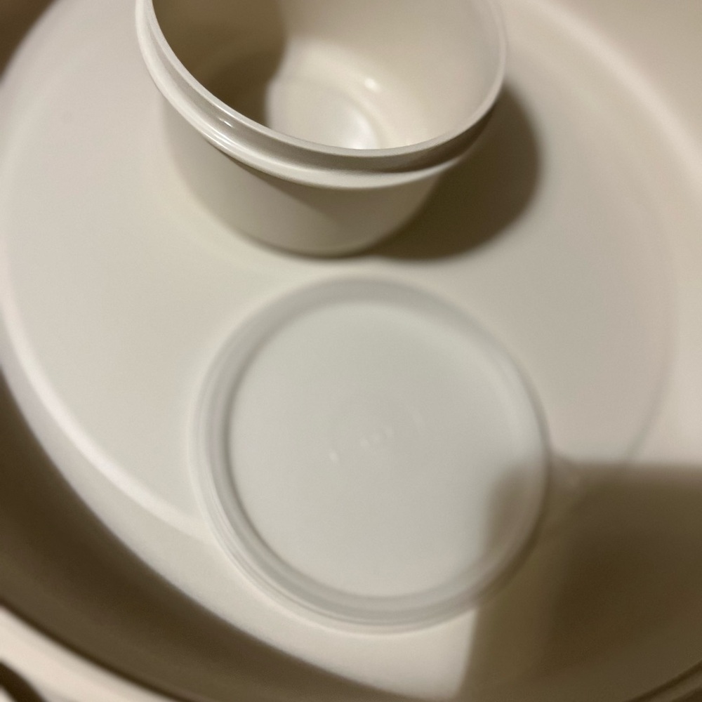 Tupperware Cream Divided Serving Platter - Picture 4 of 10